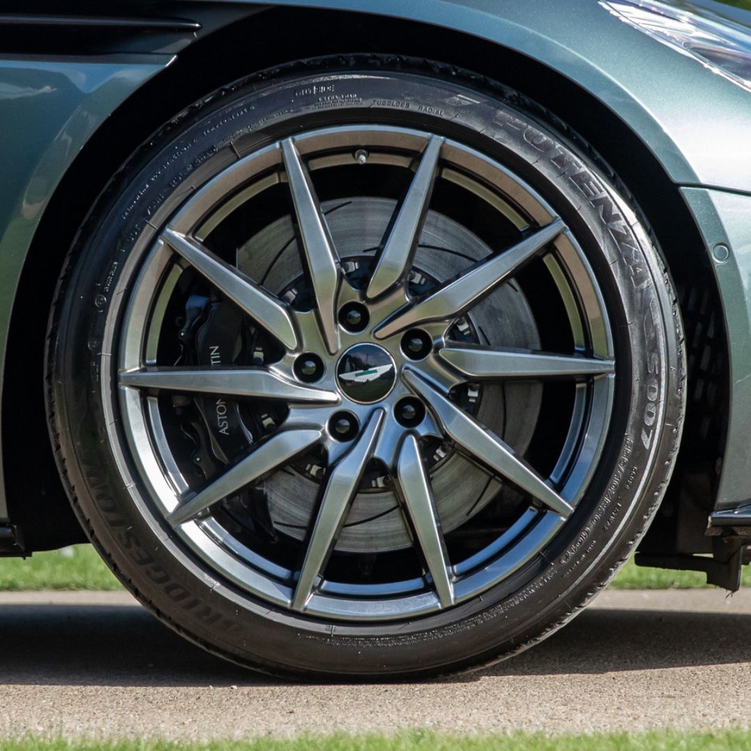 タイヤ・ホイール ASTON MARTIN DB11 VANTAGE 275/35ZR19 Aston Martin DB11 Wheels | Front and Rear