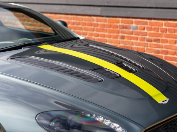 Aston Martin V12 Vantage S Performance Pack 1