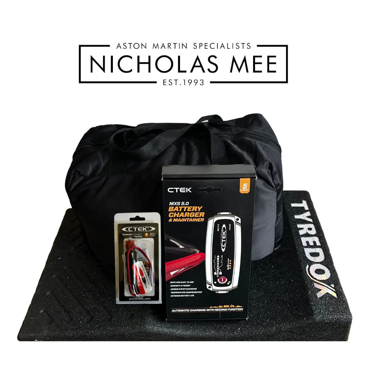 Aston Martin ロゴ入り収納ボックス WSPADAP.jpg.webp