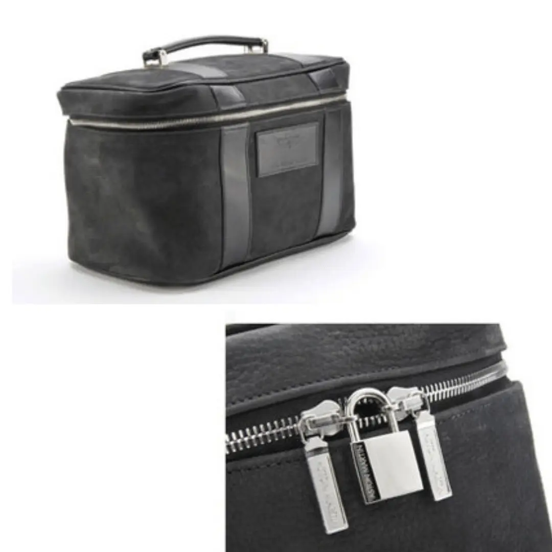 Aston Martin Beauty Case | Travel and Luggage