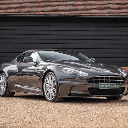 DRIVER INFO MOD For Aston Martin DBS 2007