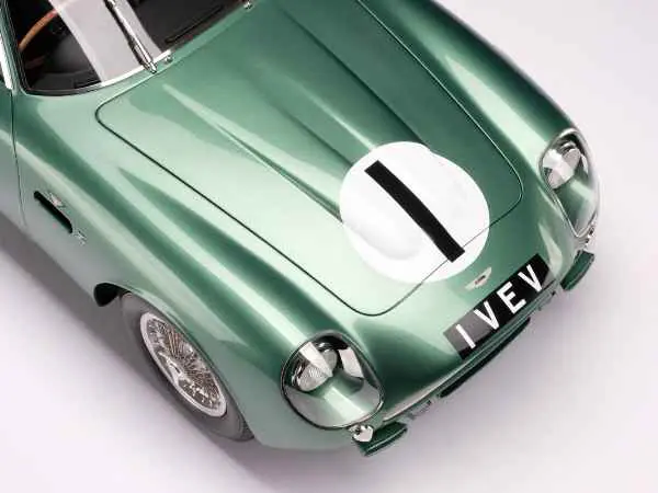 Aston Martin DB4 GT Zagato 1:8 Scale Model 1961