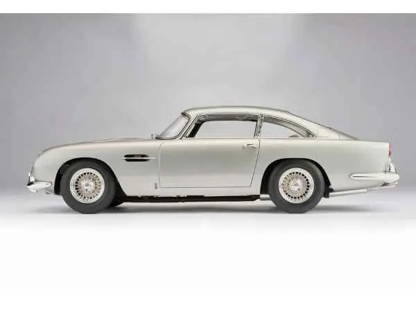 Aston Martin DB5 Vantage 1:8 Scale Model