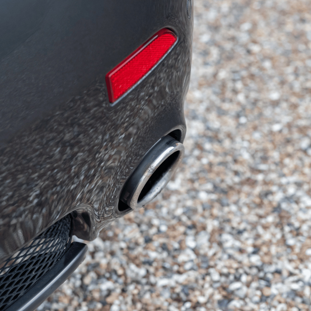 Aston Martin V8 Vantage Fuel and Exhaust Parts Catalogue 