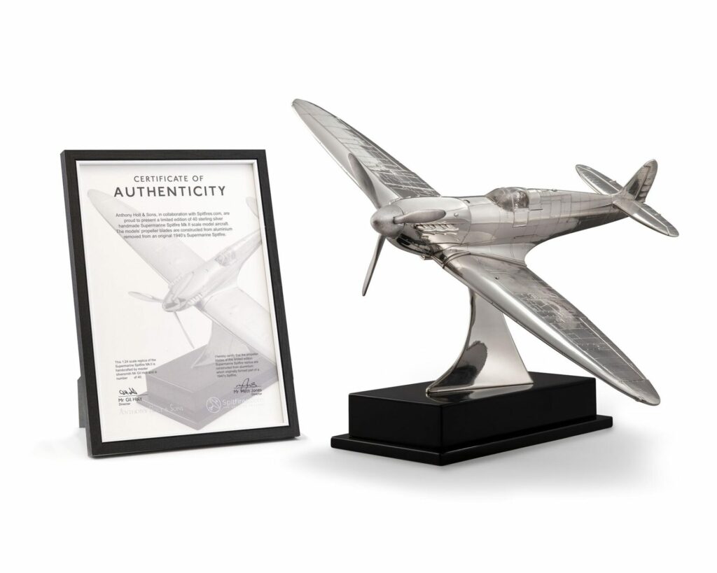 Supermaine Spitfire Limited edition with 124 certificate