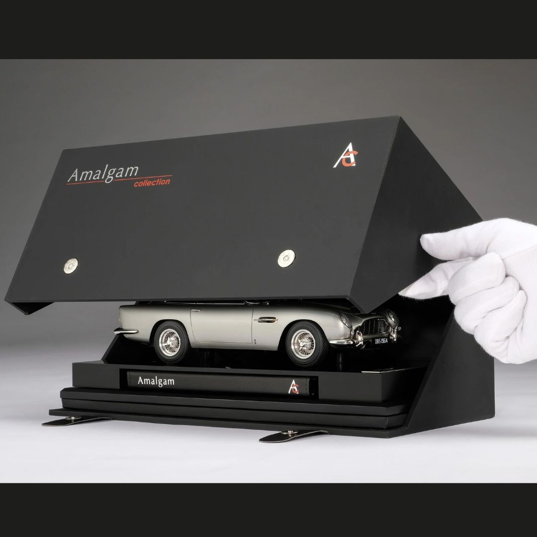 Aston Martin DB5 Vantage 1:18 Scale Model | Gifts