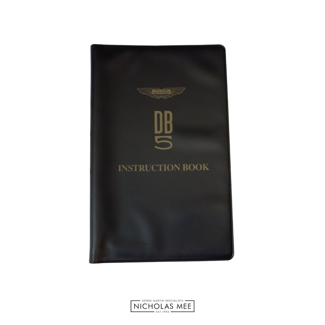 Aston Martin DB5 Instruction Book | English